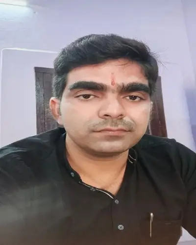 Dr Amit Sharma Lecturer of Zoology at DIET Budaun